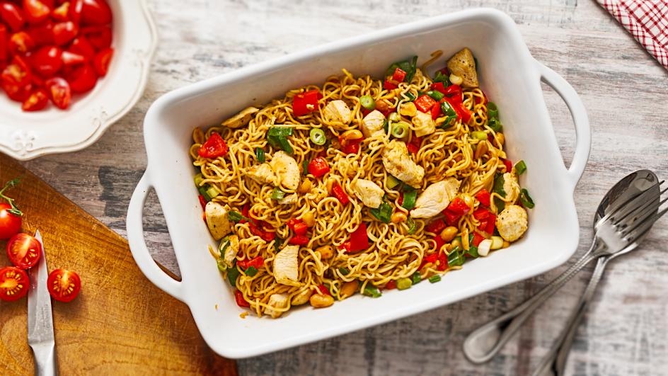 Gebratene Nudeln mit Erdnüssen | maggi.at