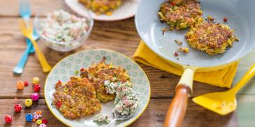 Süßkartoffel-Paprika-Rösti mit Cottagecheese-Dip