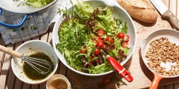 Sommerlicher Salat mit Würze-Dressing